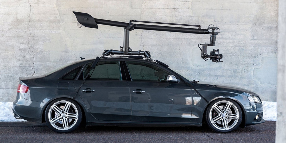 https://breadware.com/wp-content/uploads/motocrane-on-car.jpeg